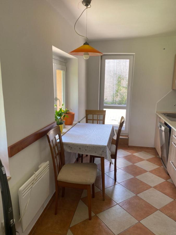 Apartamento Vityesz Vendégház ** Chl'aba Exterior foto